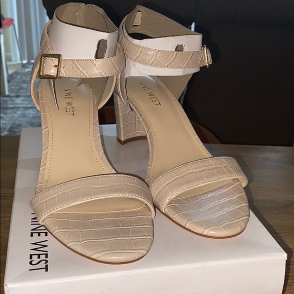 Nine West pixel nude  croco sandal size 8 - Picture 10 of 11